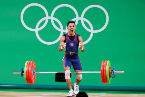 Abuela de medallista muere mientras celebraba gane de su nieto