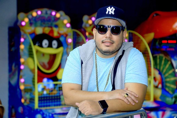 Liam pondrá a bailar a los catrachos con su 'rumba”