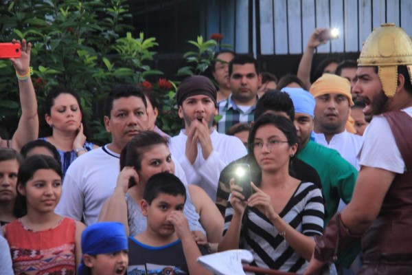 Jóvenes sampedranos llevan una década encarnando la Pasión de Jesús