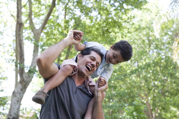 Sus hijos no necesitan tener 'superpadres'