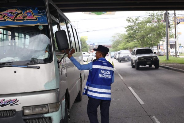 Más de 20 mil conductores adeudan matrícula vehicular del período 2016