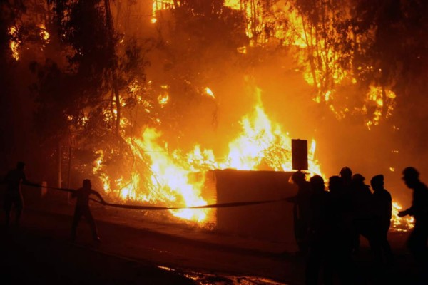 3,000 evacuados y unas 500 casas destruidas deja incendio en Chile 