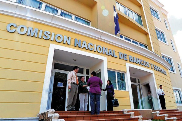 Pago de matrícula vehicular deja L924 millones en 3 meses