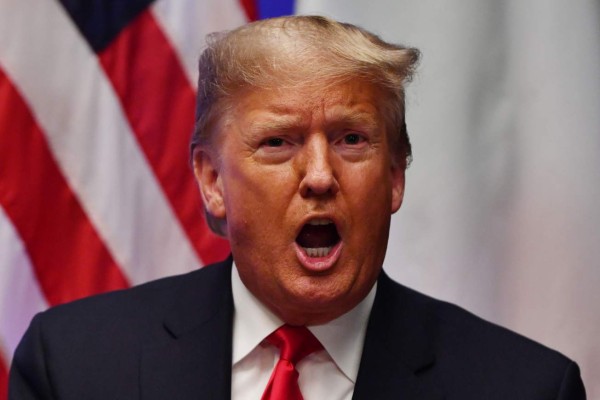 Trump califica de 'broma' el informe para su posible 'impeachment'