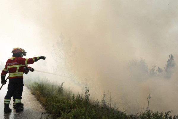El incendio no da tregua en Portugal