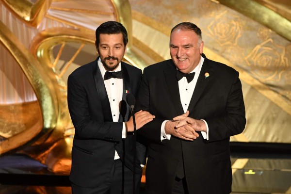 Diego Luna: 'Ya se puede hablar en español en los Óscar'  