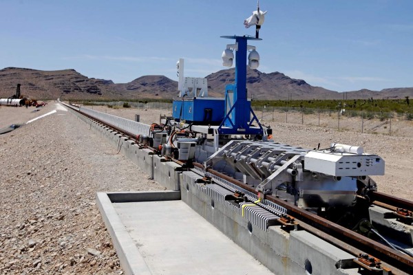 Más empresas se suman al proyecto 'Hyperloop”