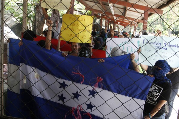 La Unah-vs aún tiene opción a periodo de 14 semanas