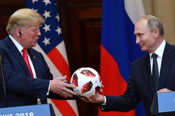 Indignación y vergüenza en EEUU por actitud de Trump con Putin