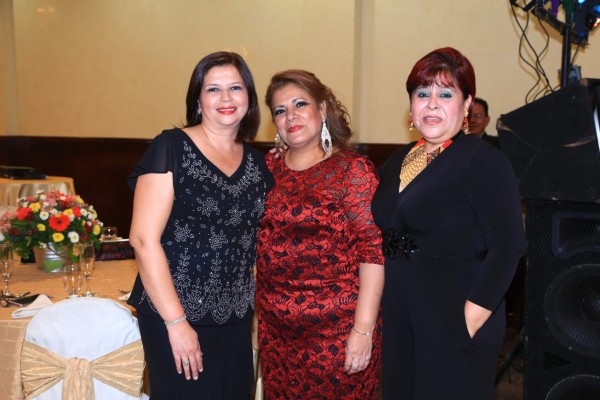 La promoción 1985 del IDE celebró sus 30 años