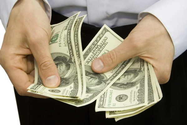 El 24% del Presupuesto va para pagar el servicio de la deuda