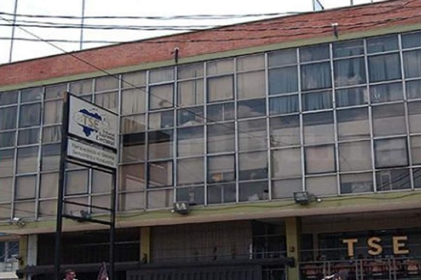 TSE hondureño detalla desfase de L120 millones de deuda