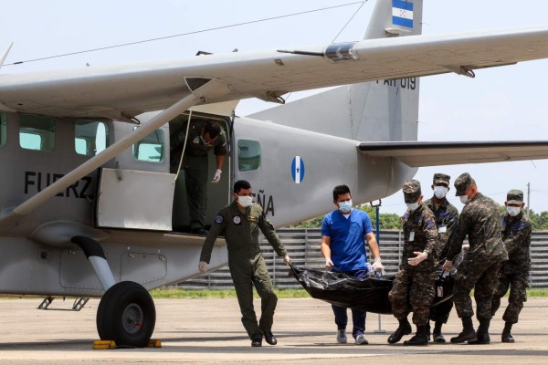 Investigan falla mecánica en accidente de avioneta en Roatán