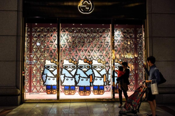 Gucci viste a Hello Kitty para su 40 cumpleaños