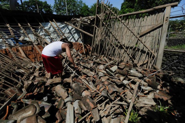 Pánico y destrucción en Nicaragua tras terremoto de 6.3 grados