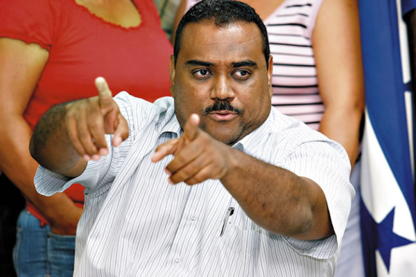 Nombran comisión para investigar terreno adjudicado a César Ham