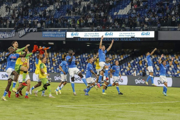 Imparable: Napoli doblega al Cagliari y es el sorpresivo líder de la Serie A