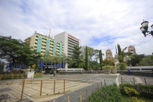 Condiciones estables y cálidas predominan este jueves