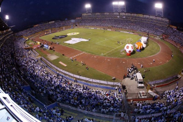 Honduras se enfrentará a EUA con aficionados en el estadio en la eliminatoria rumbo a Catar