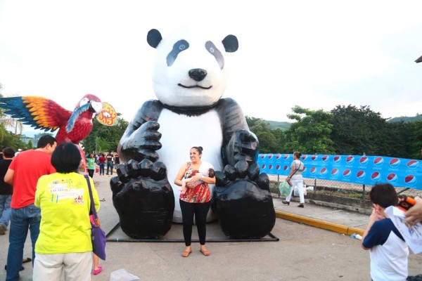 Trinidad ardió de entusiasmo con sus chimeneas