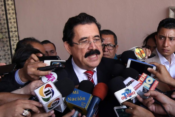 Manuel Zelaya da apoyo a la depuración de la Policía