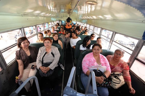 Inauguran transporte exclusivo para mujeres en Tegucigalpa