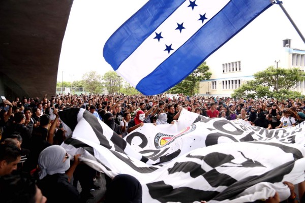 Rectoría de la Unah cede y convoca a diálogo