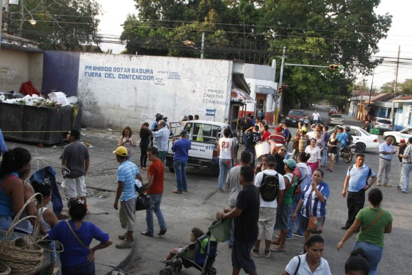 Acribillan a cuatro personas en el mercado Guamilito