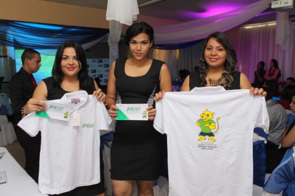 Estudiantes de Unah-vs lanzan campañas publicitarias