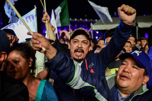 La izquierda al poder de México con una contundente victoria de López Obrador