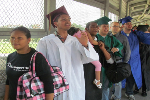 Hondureña recibe un año de asilo tras ser detenida en EUA