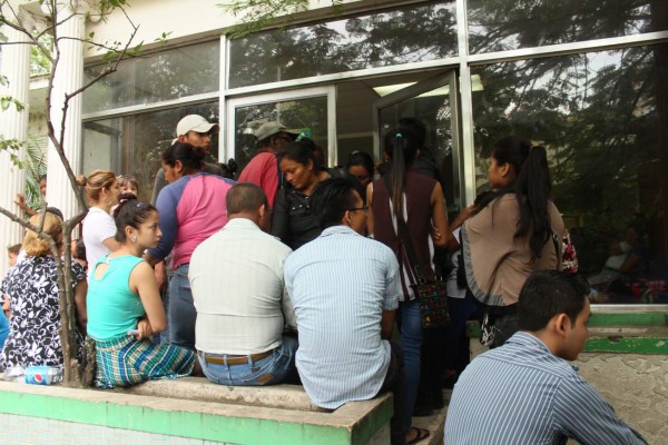 Hasta 300.00 lempiras gastan a diario por ir al RNP