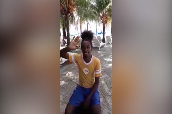 Video: El hondureño que canta igual a Ed Sheeran