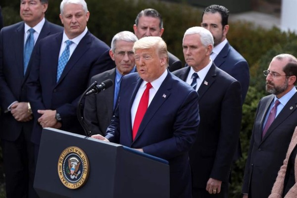 Trump restringe los viajes a Reino Unido e Irlanda por el coronavirus