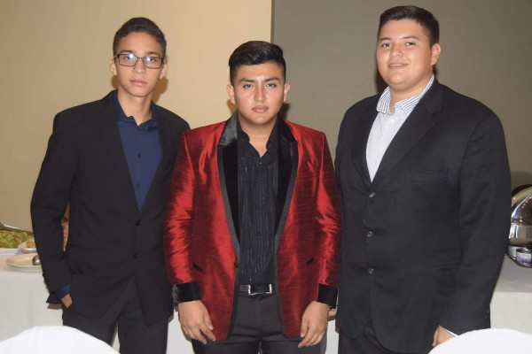 Andrea Bertrand, Vanessa Luna y Mónica Tábora.