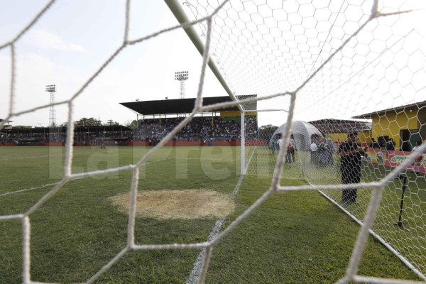 El Micheletti es regado antes del Honduras Progreso-Motagua