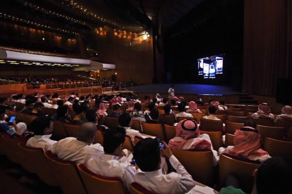 Arabia Saudita autoriza apertura de cines tras décadas de prohibición