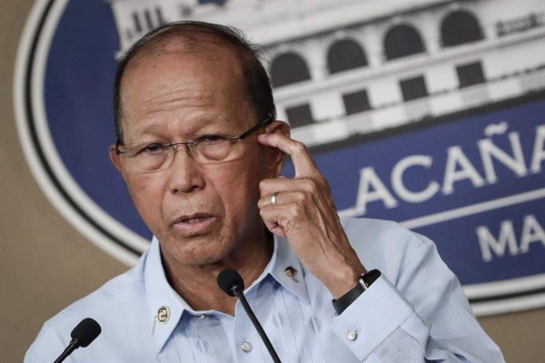 Autoridades filipinas visitan las islas Spratly entre advertencias de China