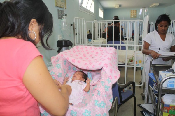 Lluvias disparan casos de niños con problemas respiratorios