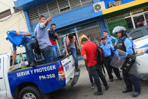 Batalla campal desata cierre temporal del JTR y el Intae