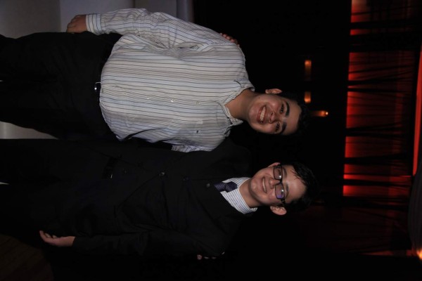 Reunión juvenil para festejar por la edad de los ensueños