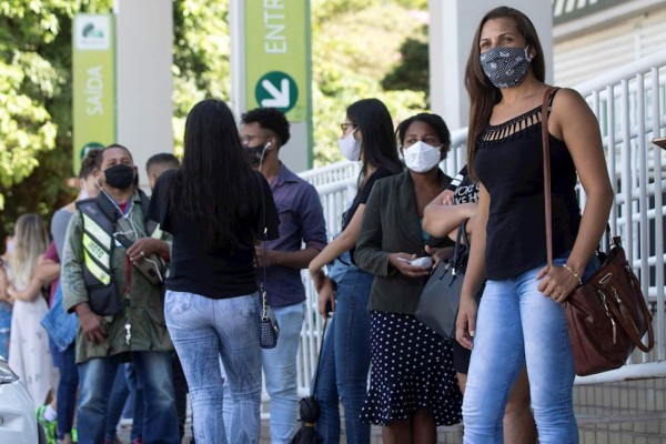 América pasa a ser el epicentro del COVID-19 con más de 2.4 millones de casos