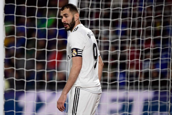Benzema, lesionado en el muslo, es baja ante el Rayo Vallecano