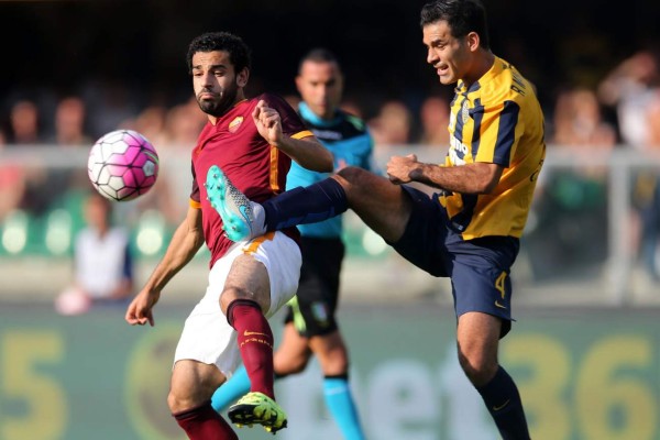 Roma tropieza contra Hellas Verona en inicio de la Serie A
