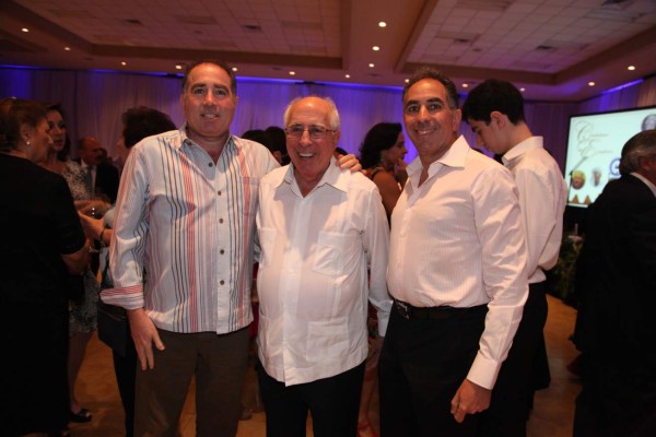 La Ccic entrega el premio Ciudadanos Ejemplares 2016