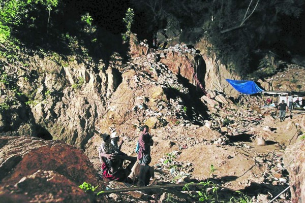 El Corpus, en vigilia y unidos por los mineros hondureños