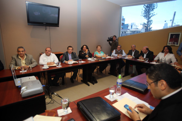 Un comité ejecutivo toma control del CNA