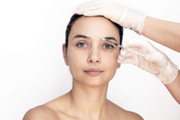 La toxina botulínica paralice la migraña