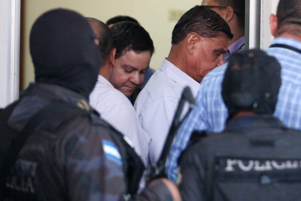 Expresidente de la Corte Suprema y exconsejeros pasan primera noche en la cárcel