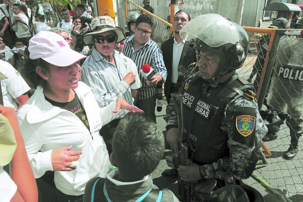 'Hallamos colegios que no daban ni clases”: Marlon Escoto